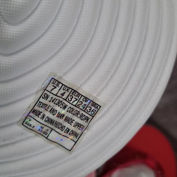 Skechers Arch Fit Radiance Mesmerize Thong Sandals Red Pink Women's 7 W (NWT) - Picture 8 of 8